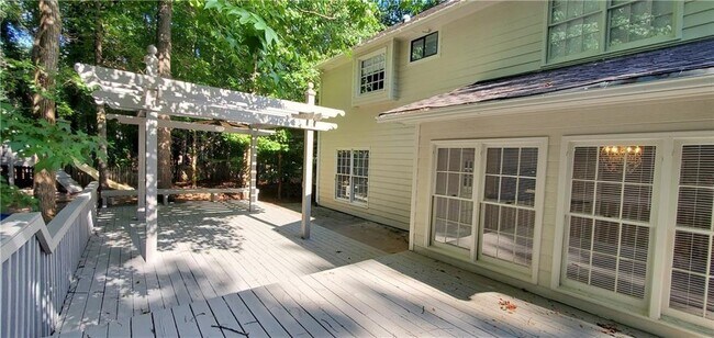 Building Photo - 4505 Pinehollow Ct