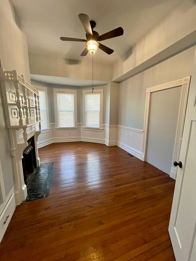 Building Photo - 46 N Thomason St