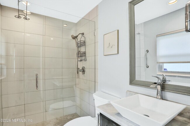 Building Photo - 33 Sailfish Dr