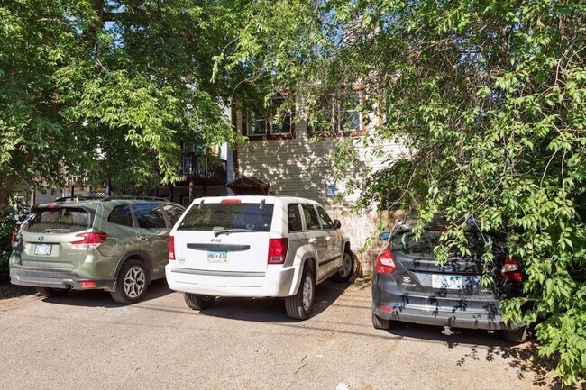 Building Photo - 2515 Lyndale Ave S