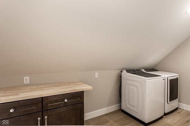 Building Photo - 1330 Marlowe Ave