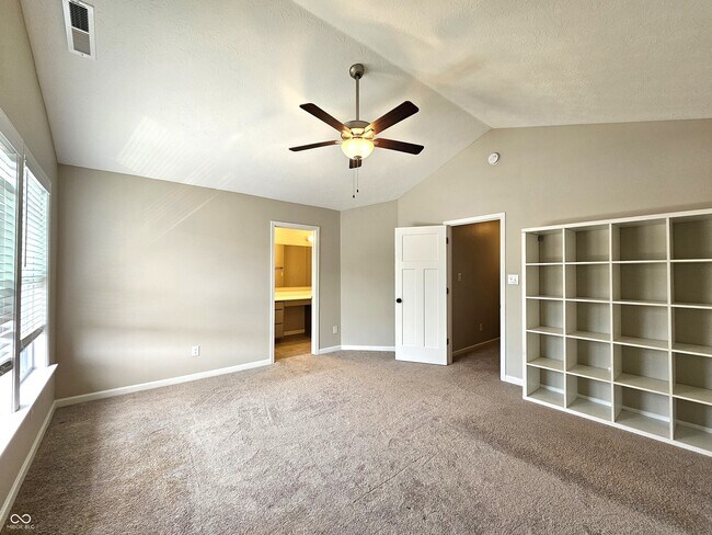 Building Photo - 7252 Lockford Walk N
