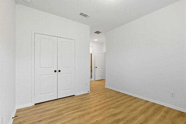 Building Photo - 15842 Formaston Forest Dr