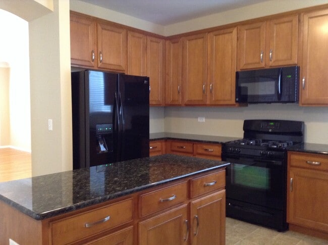 Building Photo - 3801 Cherry Tree Ln