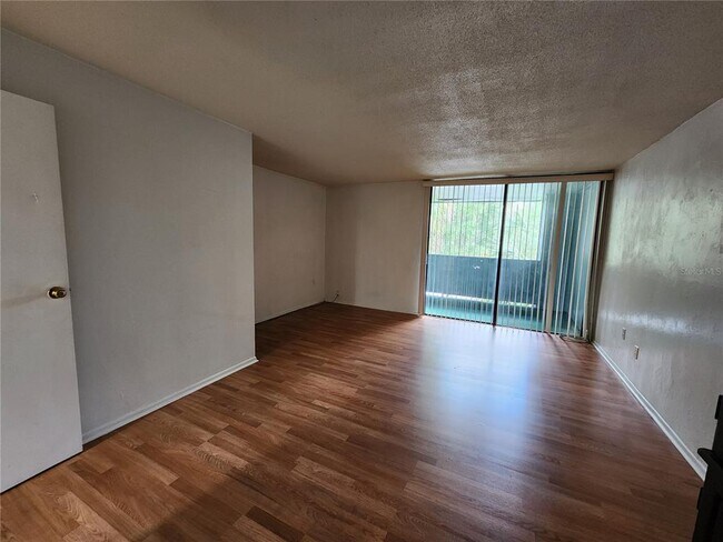 Building Photo - 719 SW 75th St