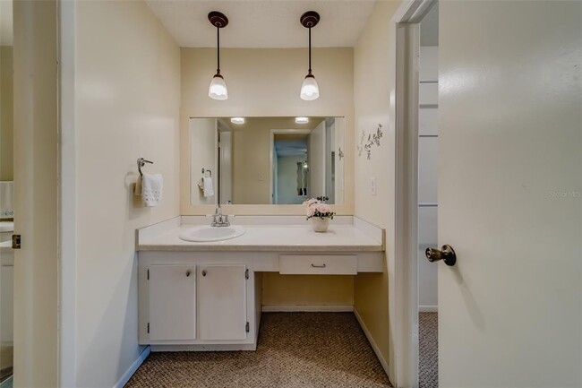 Building Photo - 1706 Belleair Forest Dr