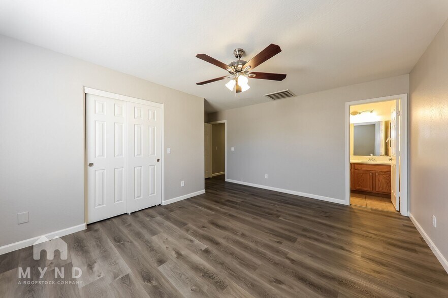 Building Photo - 16812 W Marshall Ln