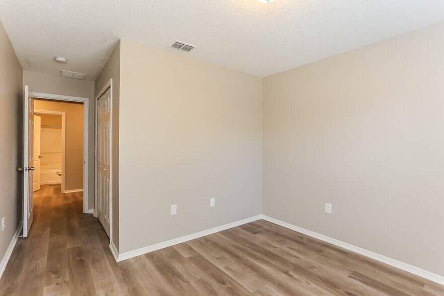 Building Photo - 3801 Ellaville Ct