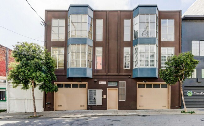 Building Photo - 725 Tehama St