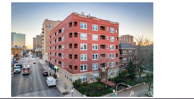 Primary Photo - 4363 N Kenmore Ave