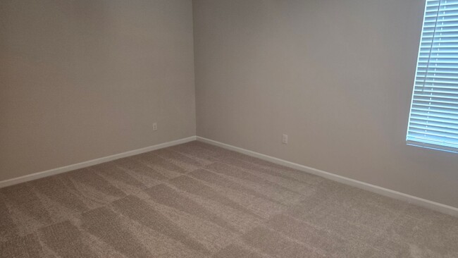Building Photo - New Home with 5BR/2.5BA, Loft Area, Primar...