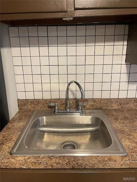 Building Photo - 253 Chambers Rd