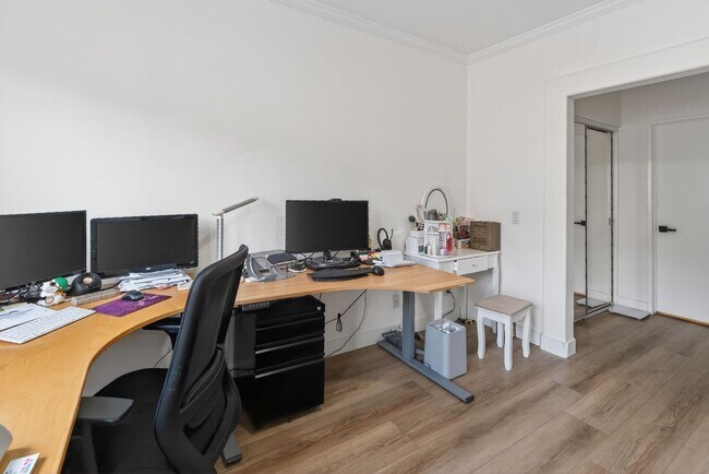 Building Photo - 12810 Via Nieve