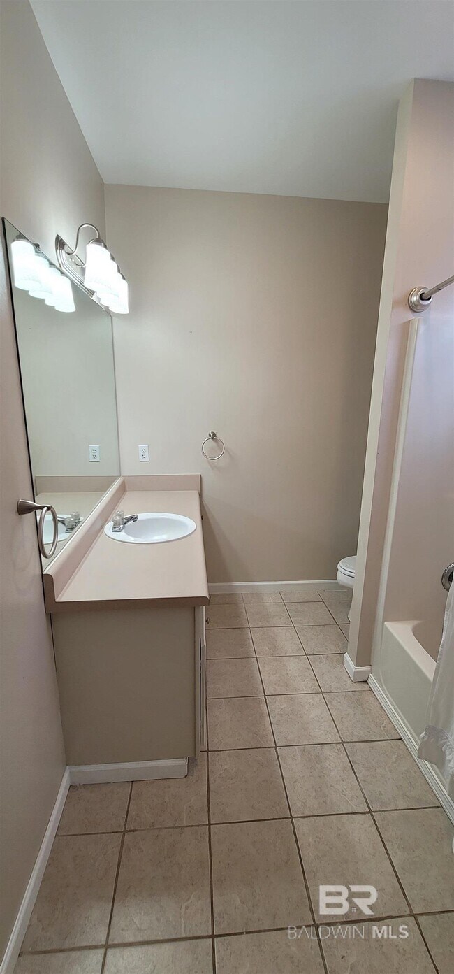 Building Photo - 7877 Audubon Dr