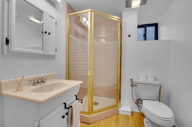 Building Photo - 355 Mullins Dr