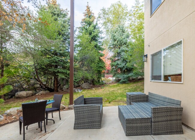 Building Photo - 10098 Wasatch Blvd