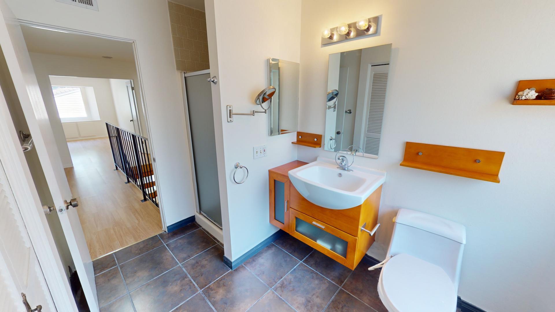 Building Photo - 1218 S Westlake Blvd