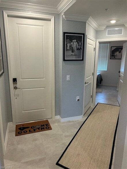 Building Photo - 15375 Grn Acrs Ave