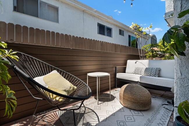 Building Photo - 12726 Mitchell Ave