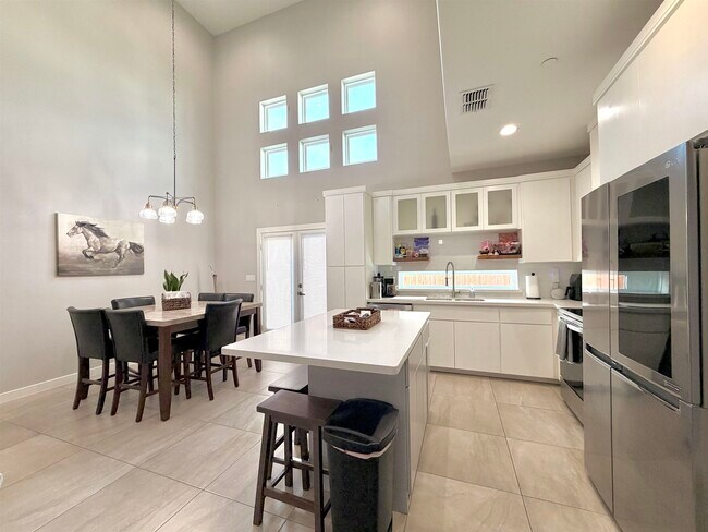 Building Photo - 9653 McPherson Rd