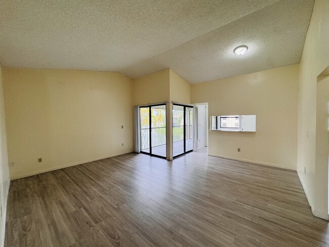 Building Photo - 1149 Independence Trail