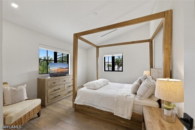 Building Photo - 200 Bahia Point