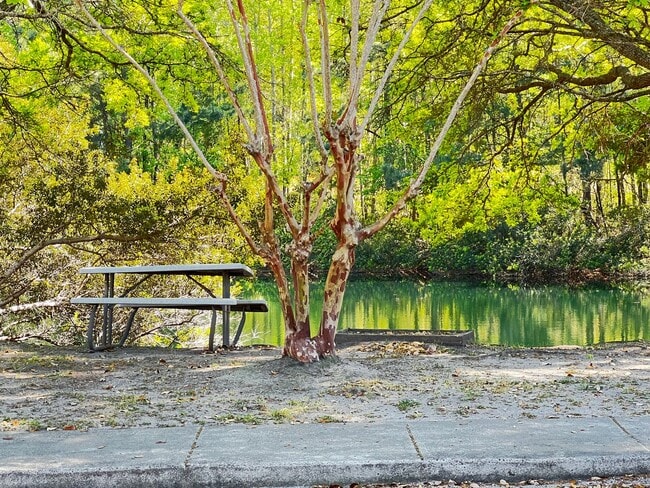 Building Photo - Now Available, Two Bedroom Condo at Club Villas in Little River. Community Pool!