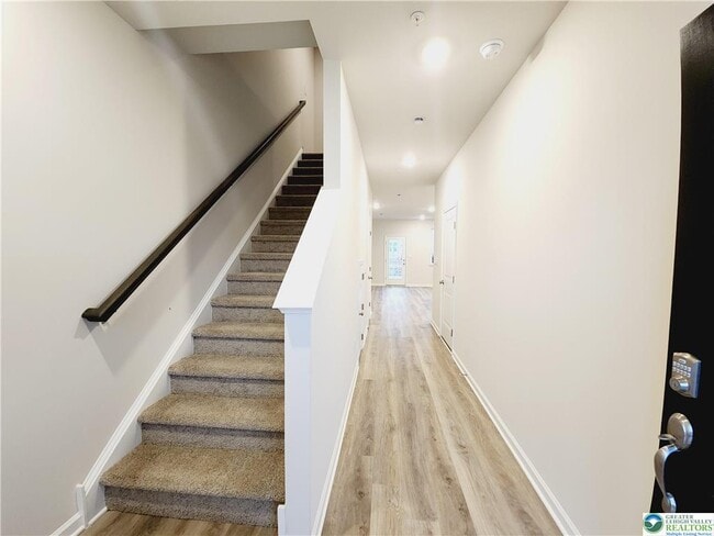 Building Photo - 1274 Susan Cir