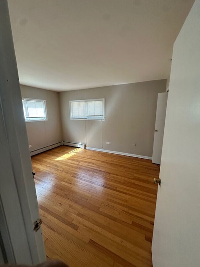 Building Photo - 5607