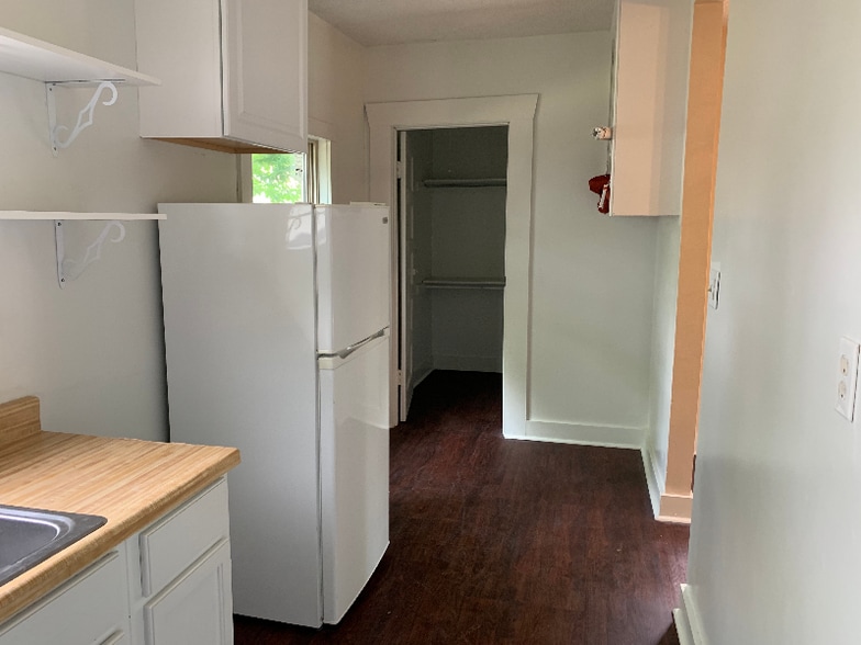 Building Photo - 1015 N 8th St