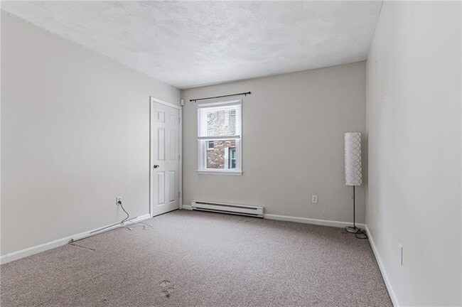 Building Photo - 200 Manville Hill Rd