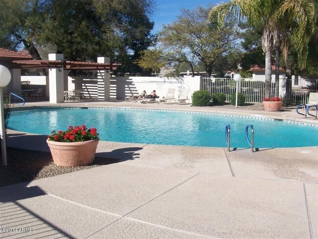 Building Photo - 8625 E Belleview Pl