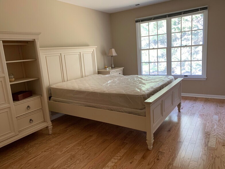 Bedroom - 130 Mockingbird Ct