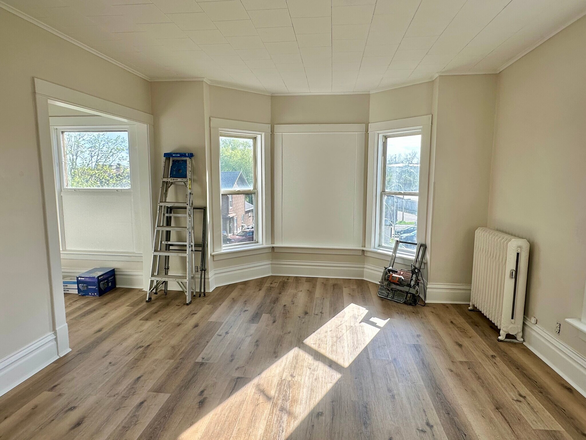 Building Photo - 424 N Parker Dr