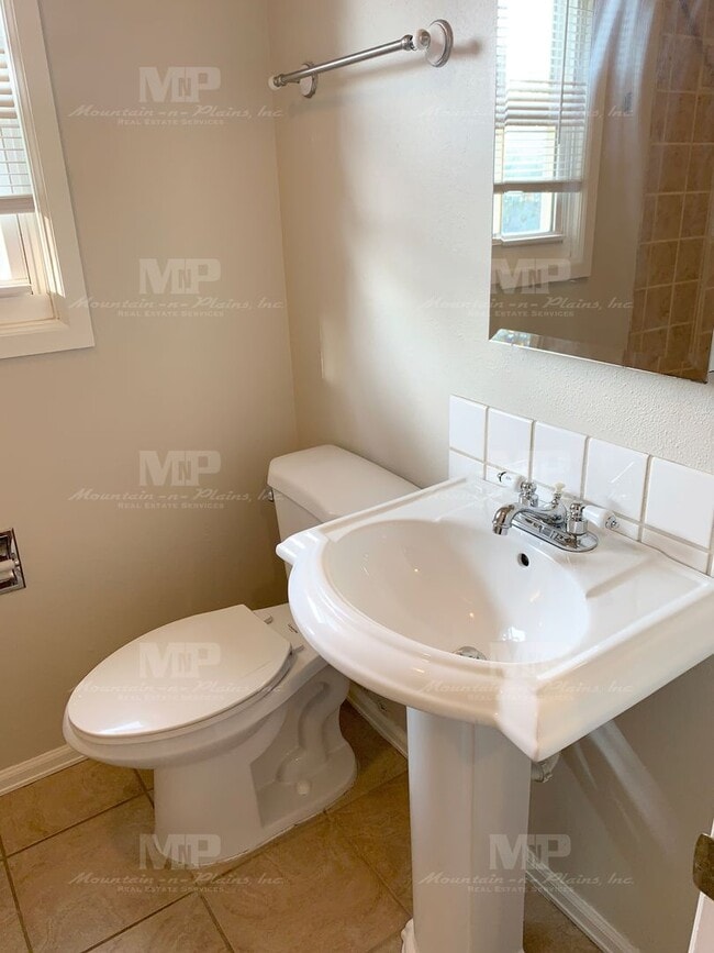 Building Photo - 1808 Remington St