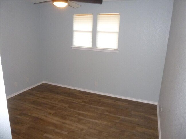 Building Photo - 8410 Fathom Cir