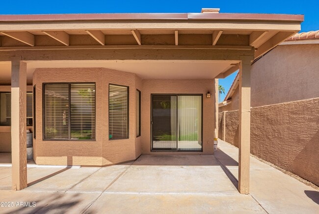 Building Photo - 1517 W Islandia Dr