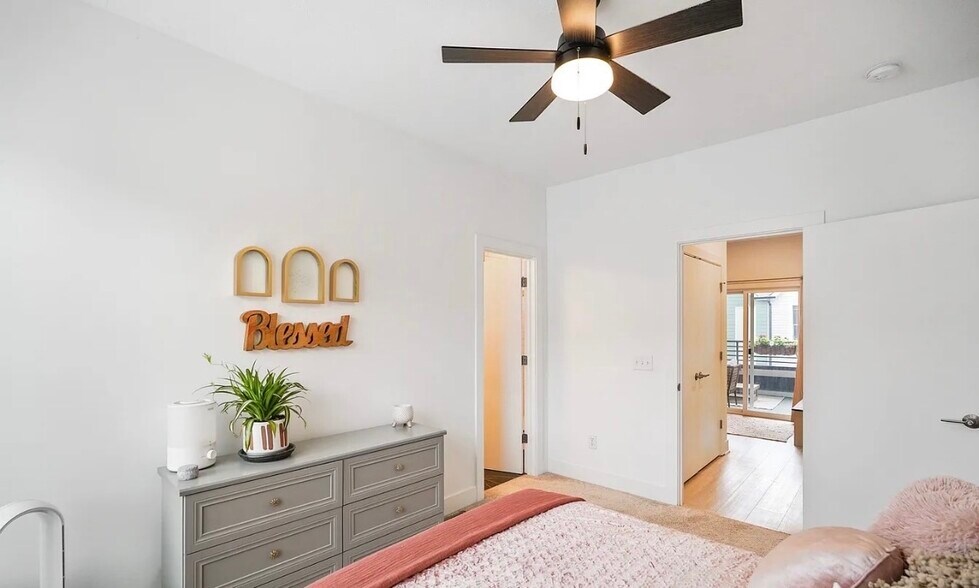 Building Photo - 2125 Coretta Way