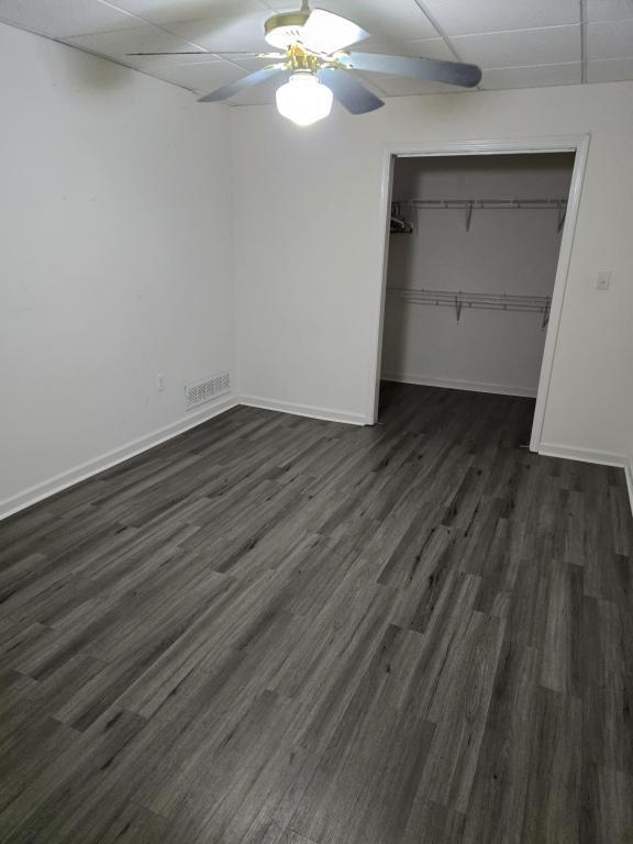 Building Photo - 180 Pinewood Dr