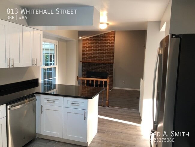 Building Photo - 813 Whitehall St