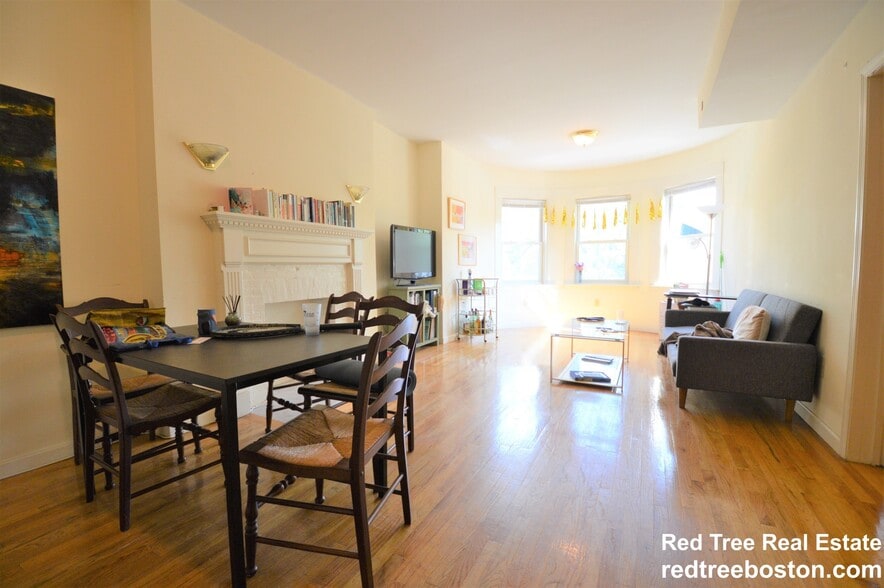 Primary Photo - 1406 Beacon St
