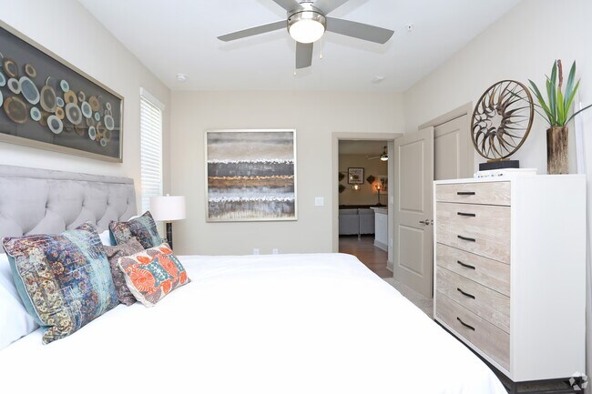 Building Photo - Apply Now & Save on Your New Home!