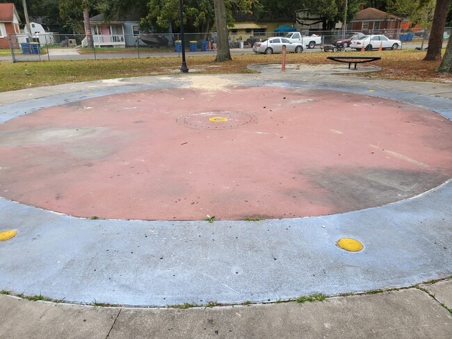 Splash Pad - 905 Ethan Allen St