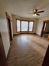 Building Photo - AEC-209