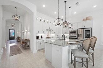 Building Photo - 1705 Bird Cherry Ln