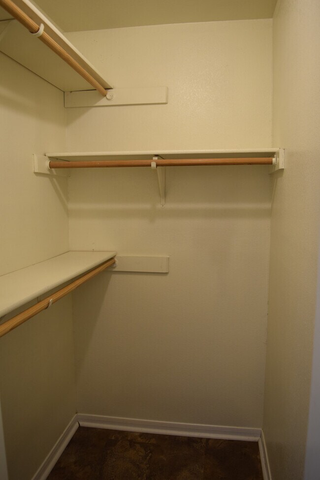 Building Photo - 2608Lucille