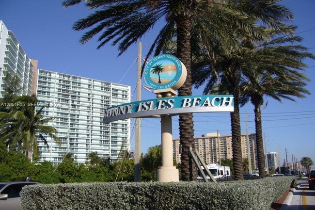 Building Photo - 18201 Collins Ave
