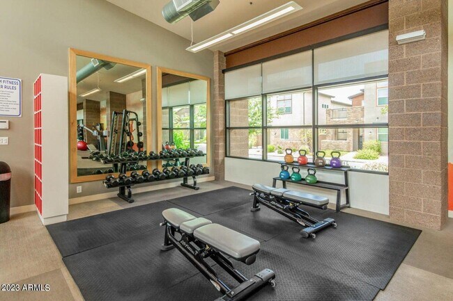 Building Photo - 1250 Abbey Ln