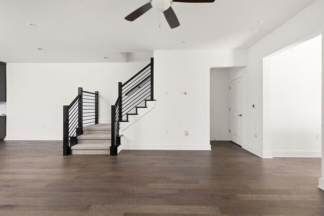 Building Photo - 4412 Tilley St