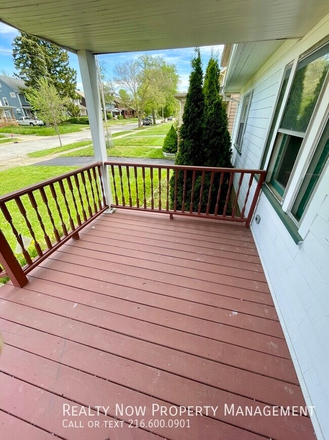 Building Photo - 3276 Tullamore Rd